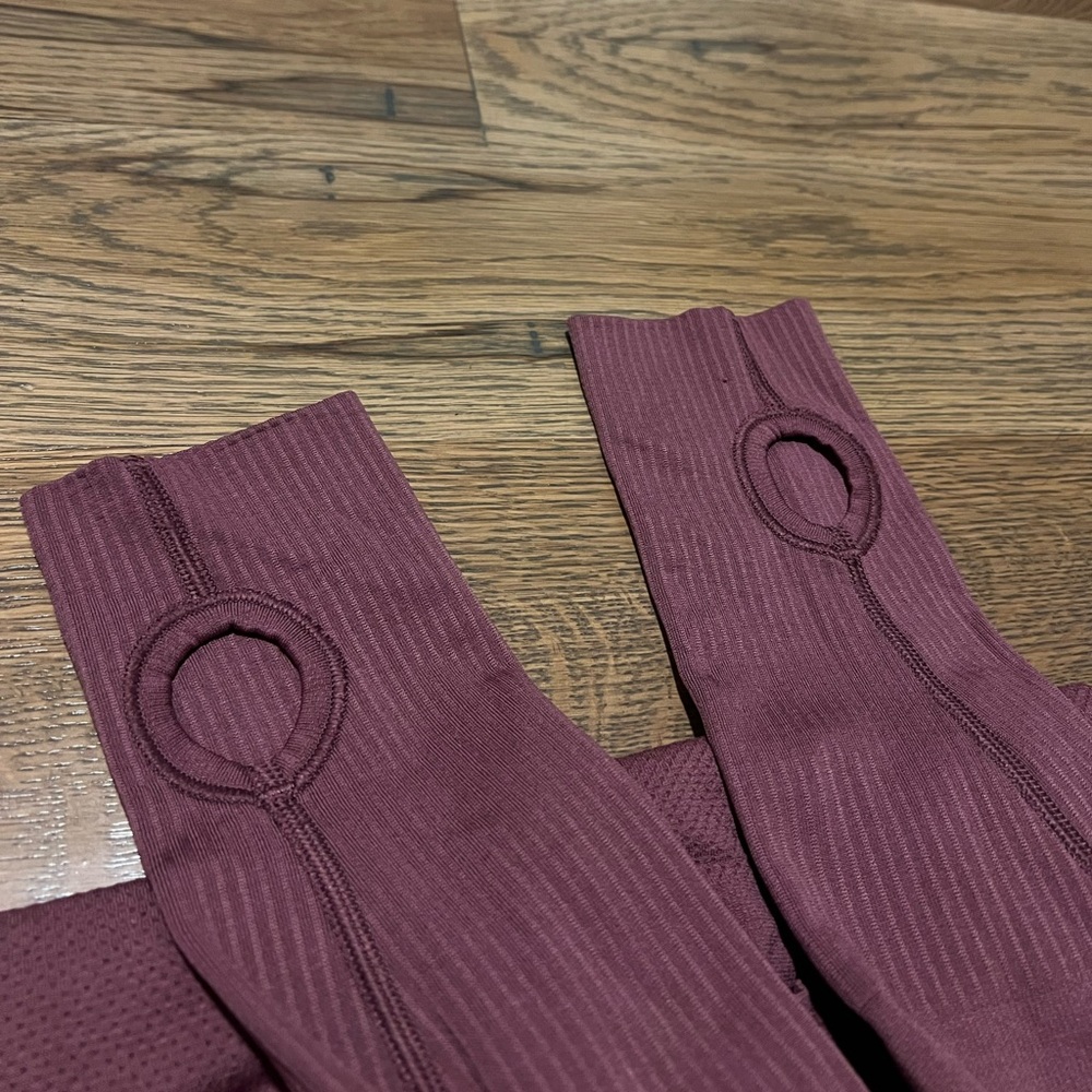 Swiftly Tech Long Sleeve - Picture 5 of 7
